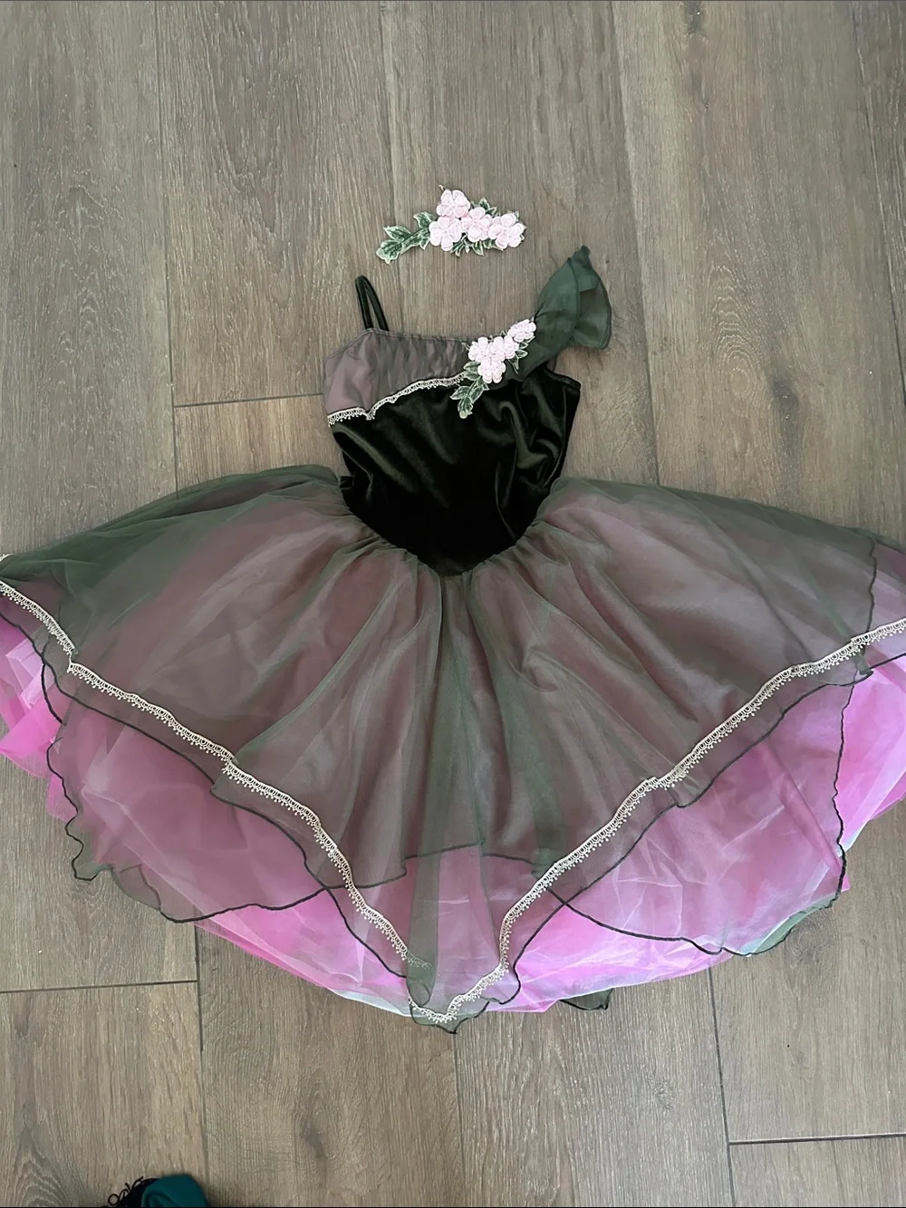 Revolution Green / Pink Tulle Fairy Dance.HalloweenCostume with Floral Appliqué.